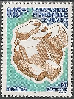 TAAF327 - Philatélie - Timbres des terres australes n° YT327 - Timbres de collection