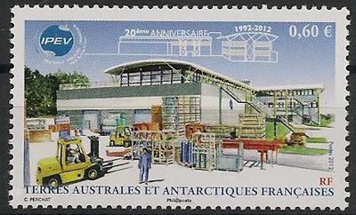 TAAF637 - Philatélie - Timbres des terres australes n° YT67 - Timbres de collection